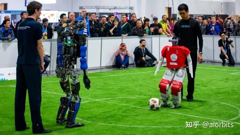 足球场上的人形机器人：2050世界杯机器人队若参赛能否夺冠？